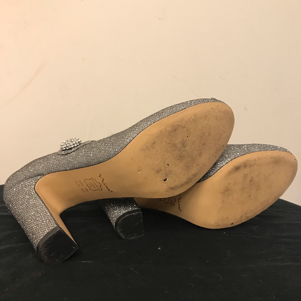 Incredible Silver Heels Sparkle Button Strap - image 5